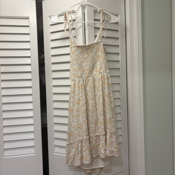 Hollister Asymmetrical Hem Cutout Dress Floral Size Large TALL - Picture 2 of 4